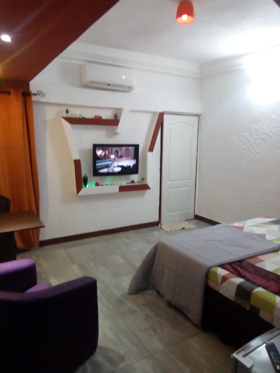 Senateur Hotel Agontinkon Cotonou Buitenkant foto