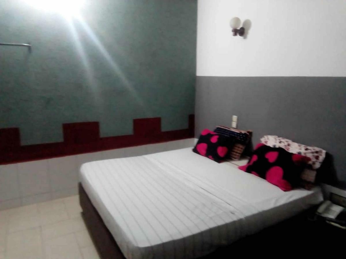Senateur Hotel Agontinkon Cotonou Buitenkant foto