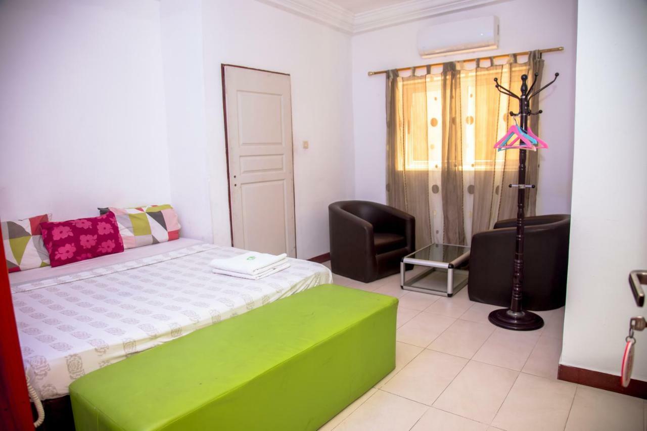 Senateur Hotel Agontinkon Cotonou Buitenkant foto