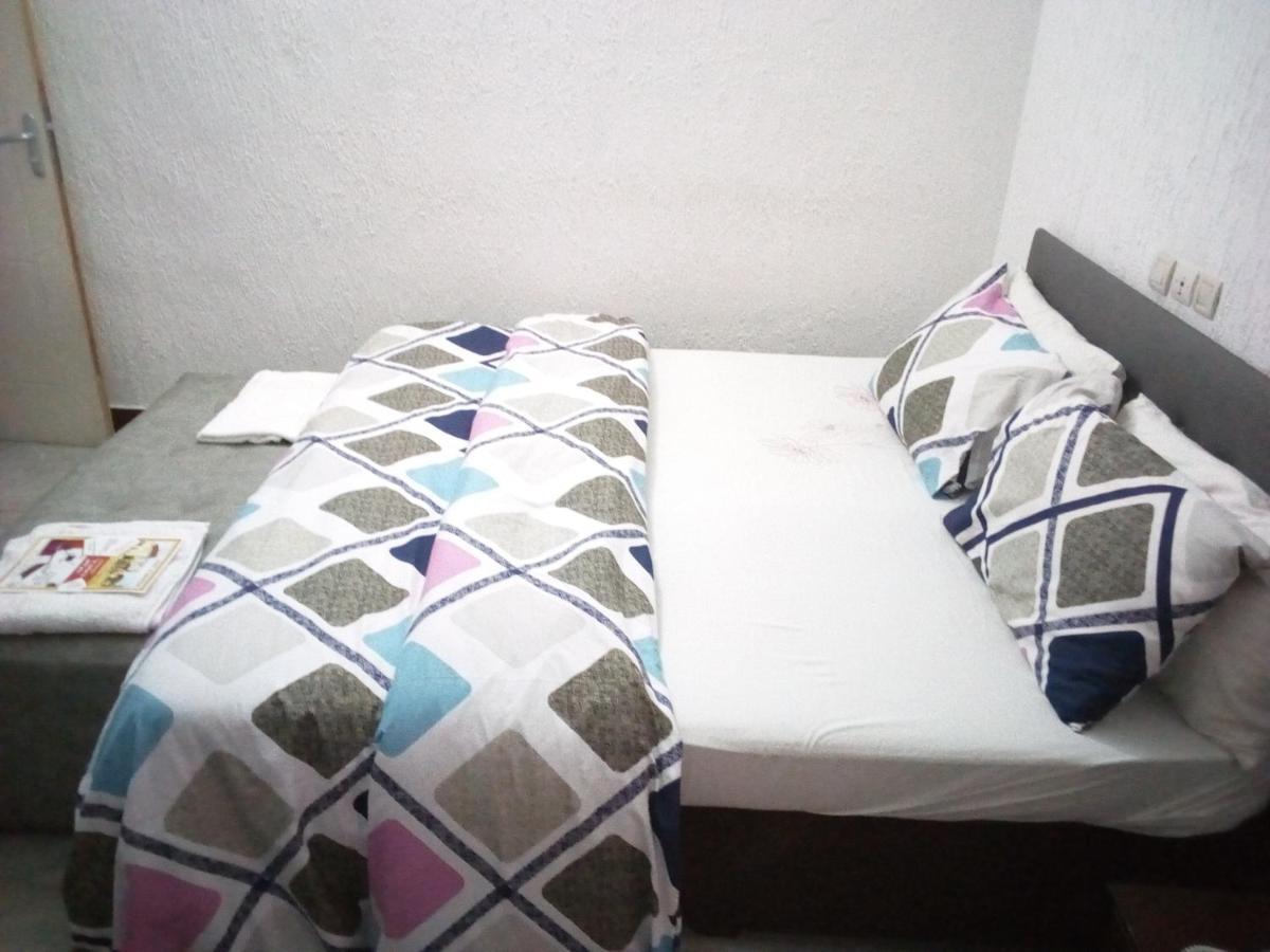 Senateur Hotel Agontinkon Cotonou Buitenkant foto